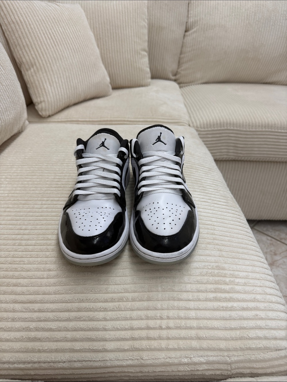 Jordan Men's Low Top Sneakers - Black & White